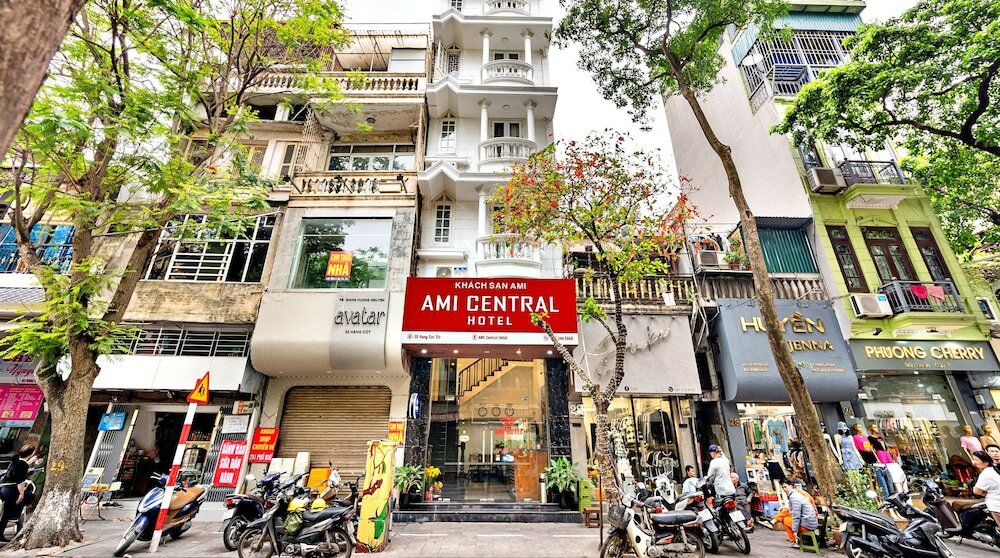 Фото отеля 1