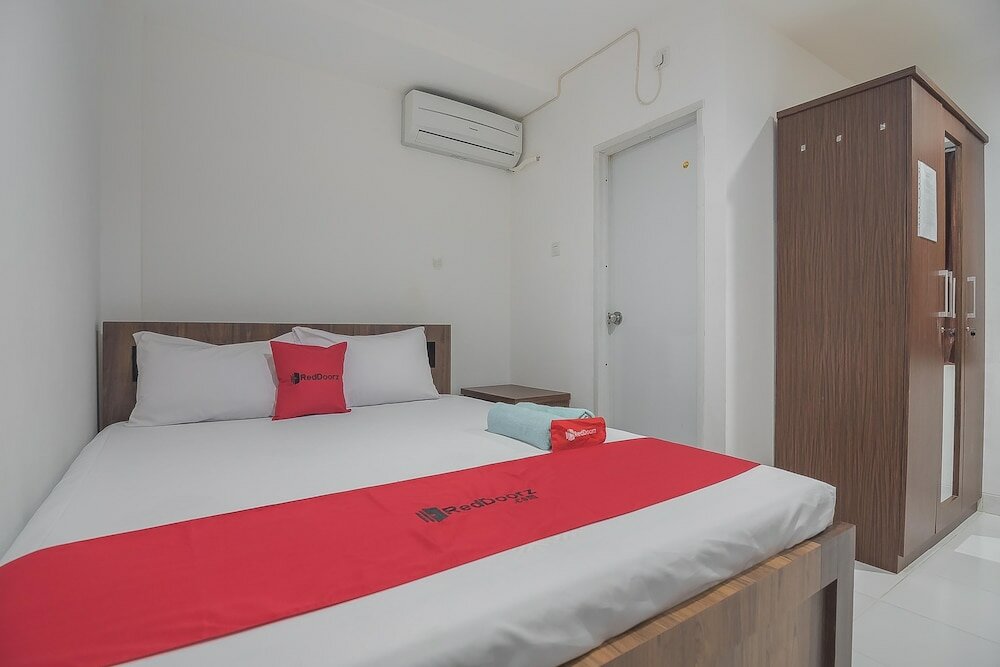 Фото RedDoorz near Living Plaza Balikpapan