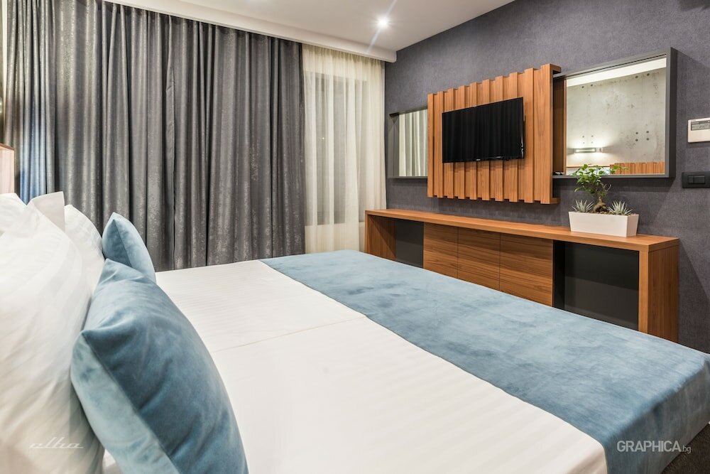 Фото 103 Degrees Hotel & SPA