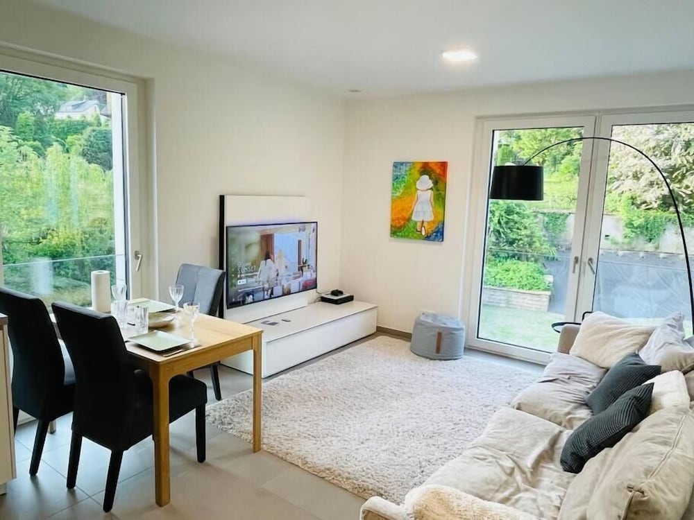 Фото Lux Green Flat in Center-Parking&Terrace