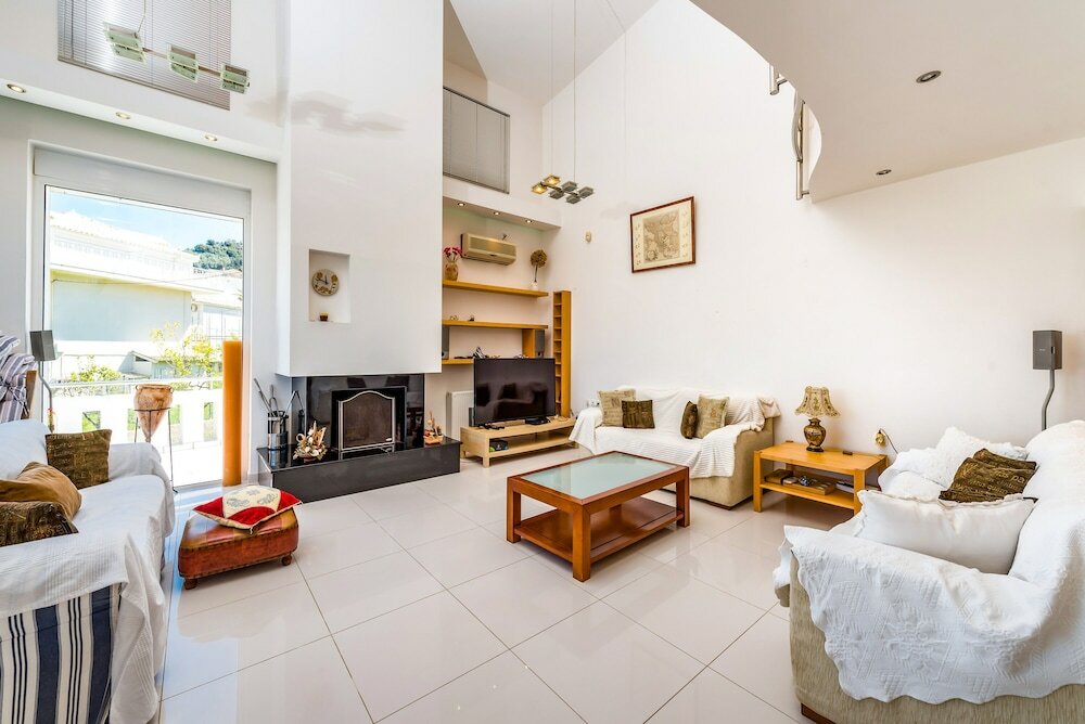 Фото Aeonian Mansion