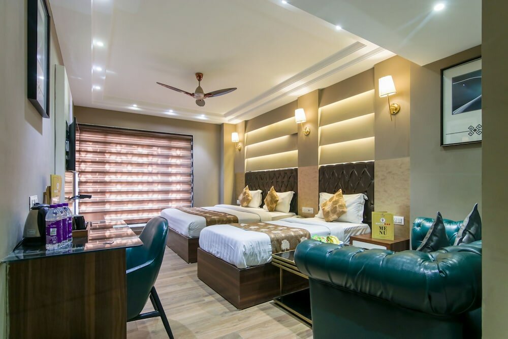 Фото Hotel Oak plaza New Delhi