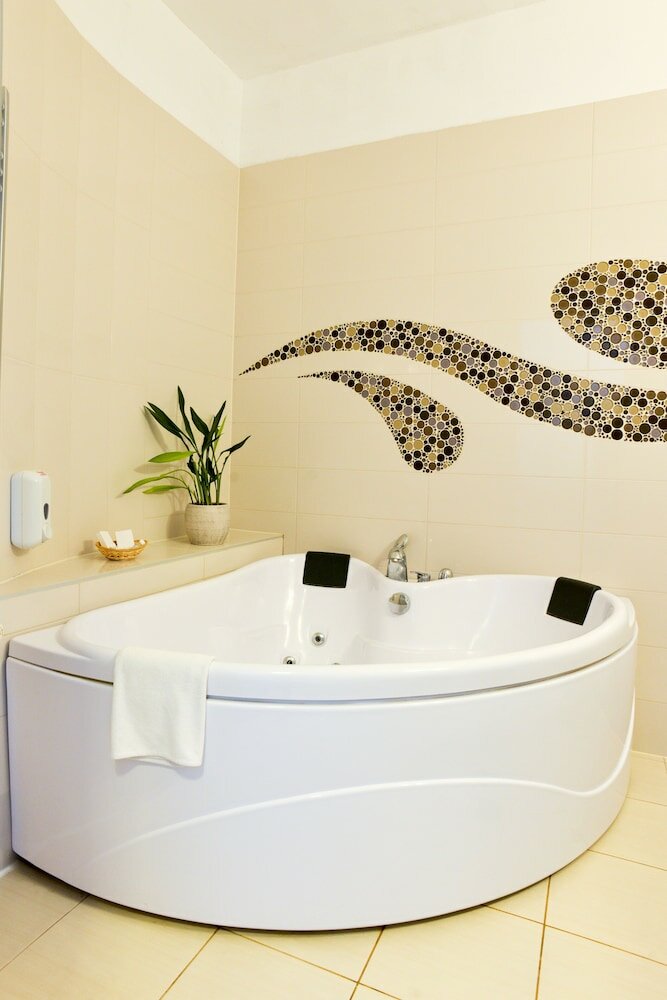 Фото Granada Konferencia Wellness Sport Hotel