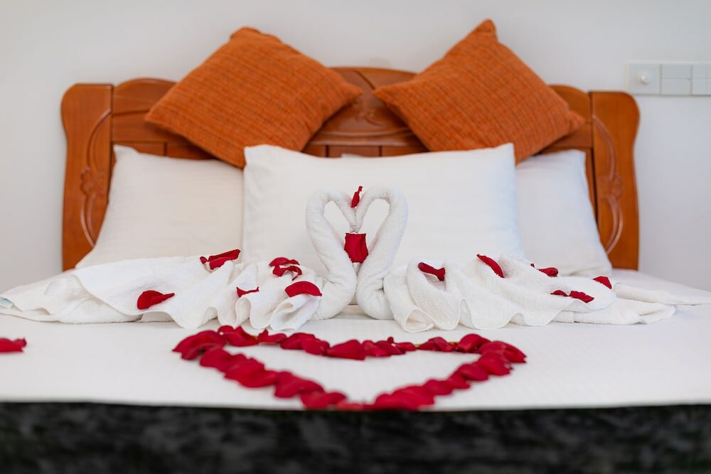 Фото Отель White Beach Holiday