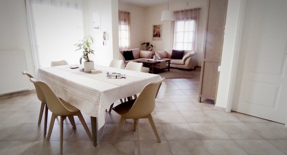 Фото Gorgeous 3 bedrooms Apartment in Pilio