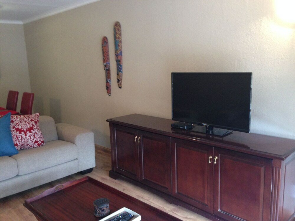 Фото Woodmead Apartments