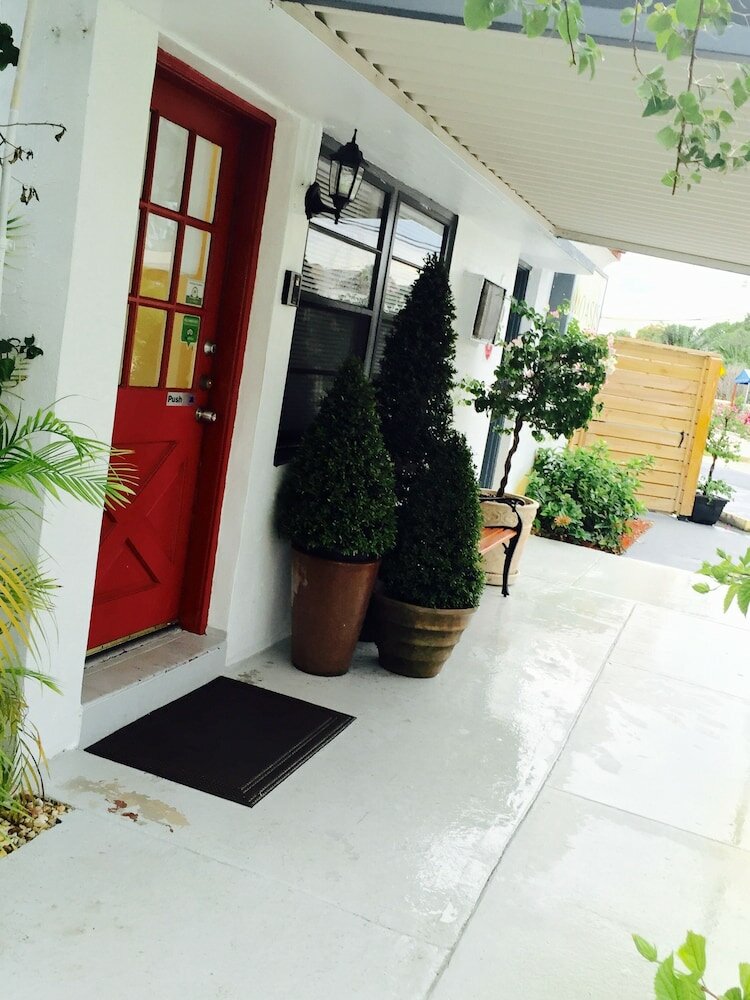 Фото Oasis Hotel