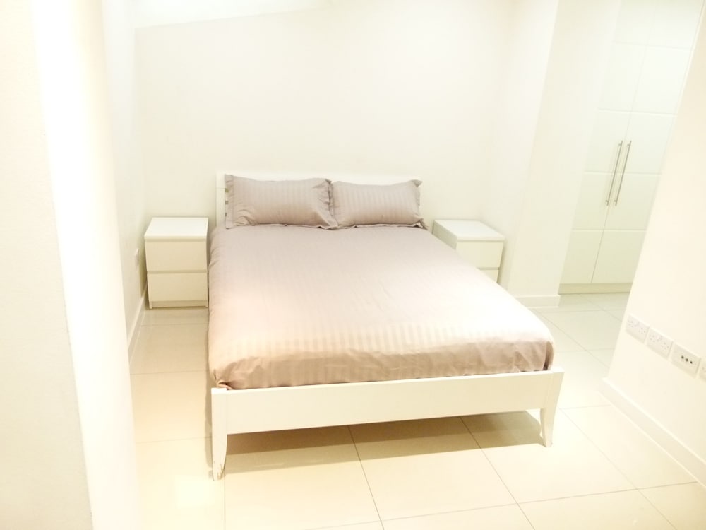 Фото Ss Property Hub - Large apartment near Hyde Park