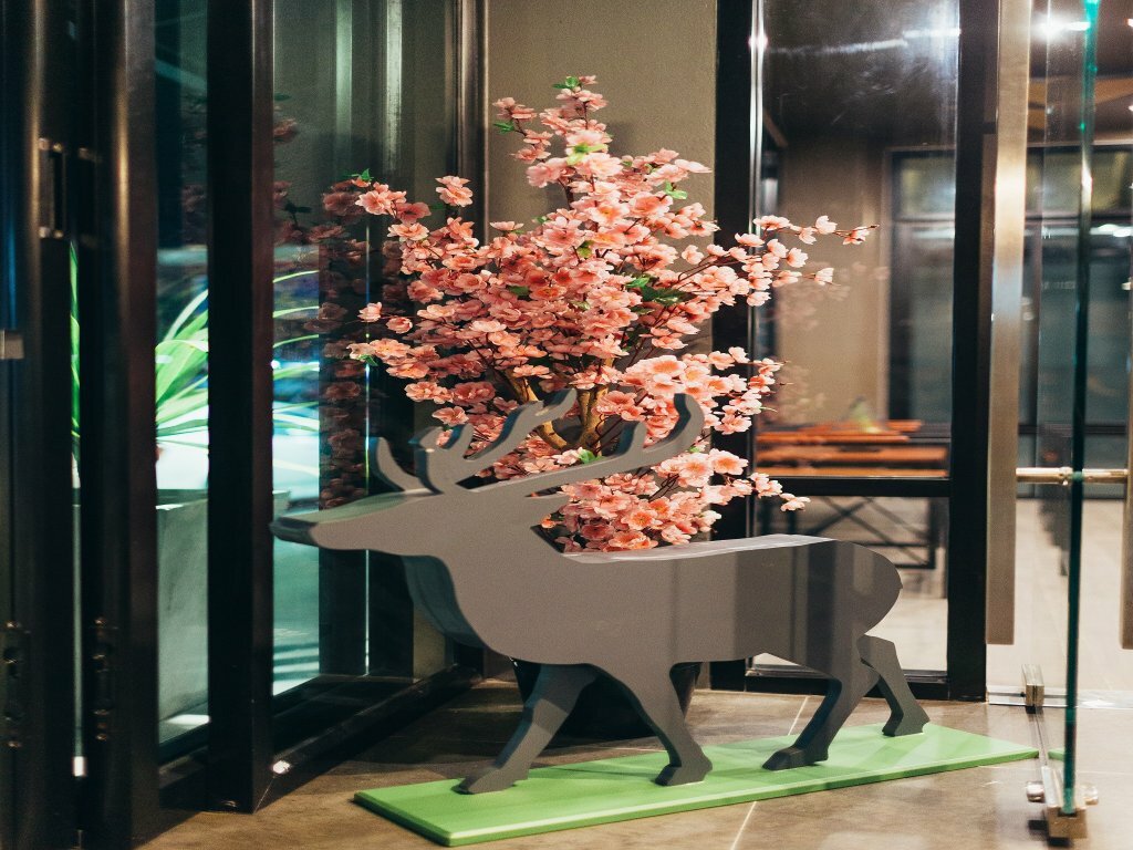 Фото Srisuksant Square