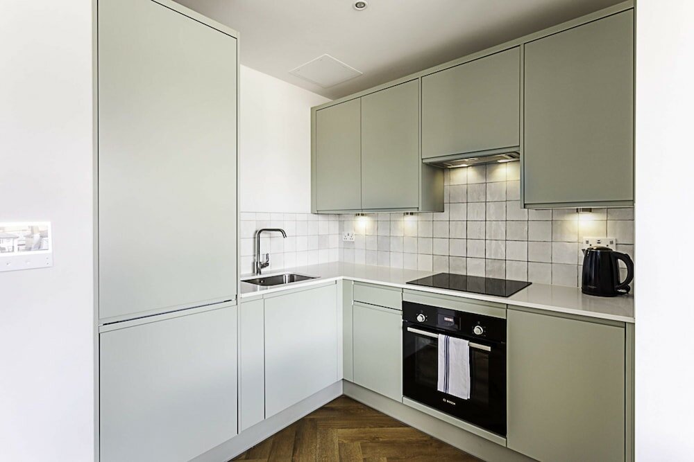 Фото 1-bed Apartment: Close to Wimbledon Station