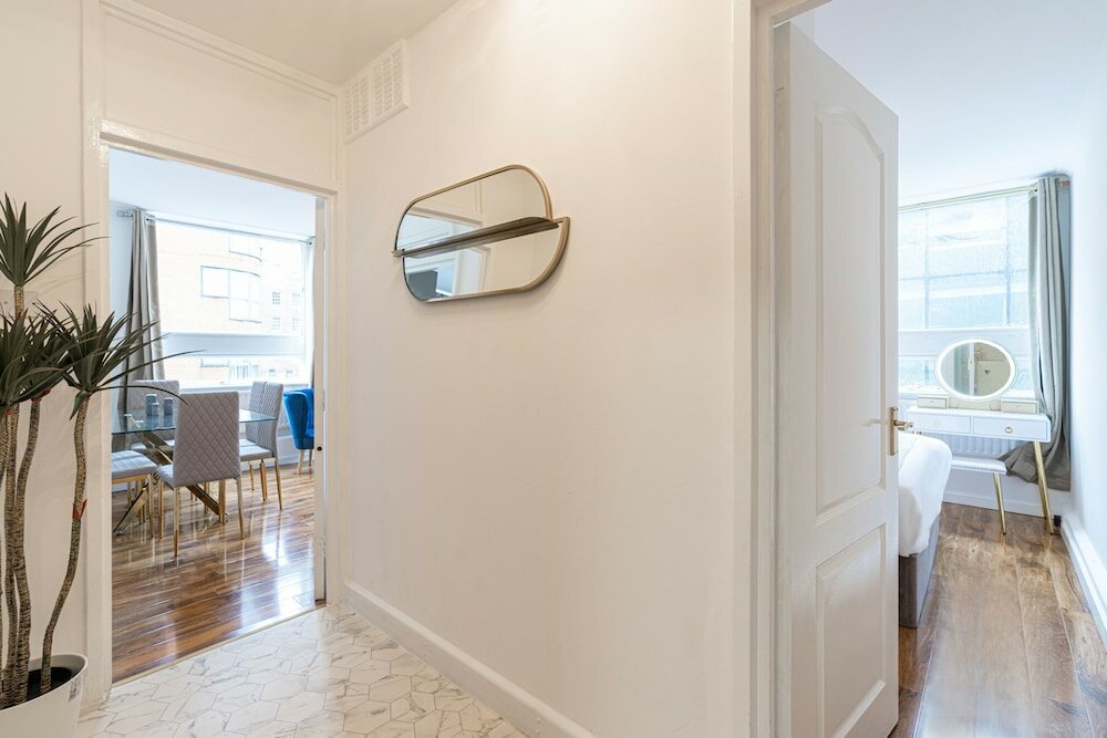 Фото Lovely Apartments in Landward Court