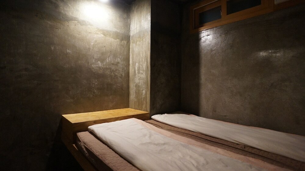 Фото Guesthouse H