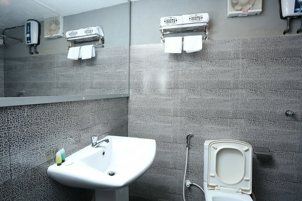 Фото Boots Travelers Lodge