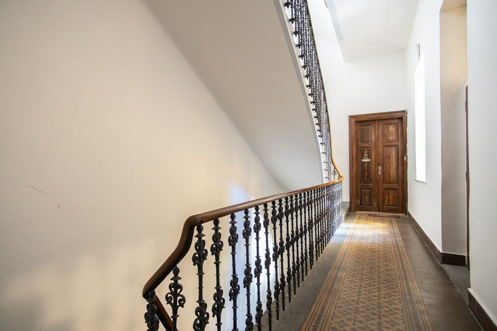 Фото Lovely Apartment on Mala Strana just 10 mins walk to scenic places