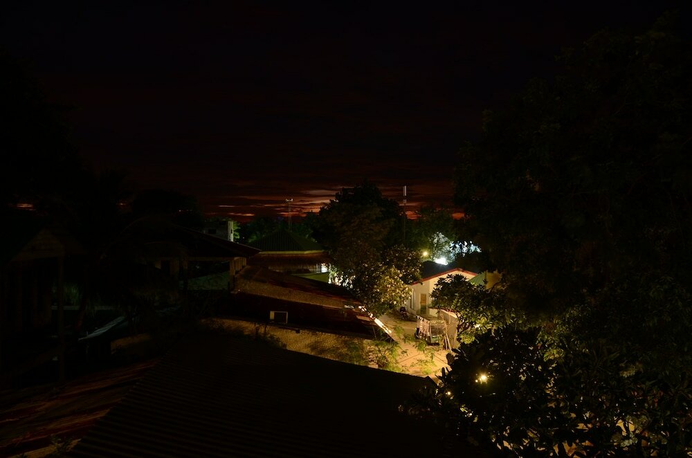 Фото Cornerstay at Dhangethi