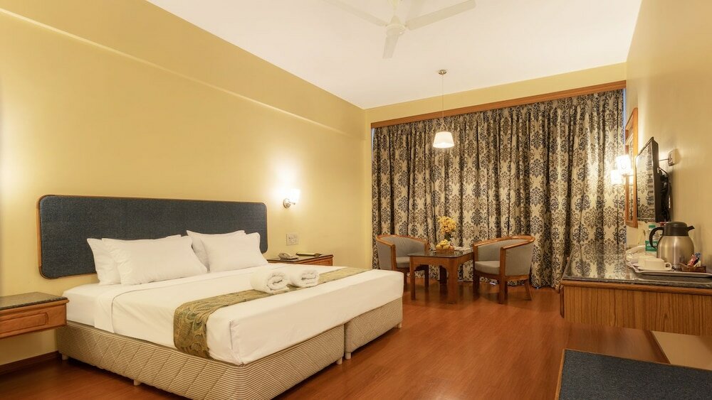 Фото Hotel Woodlands