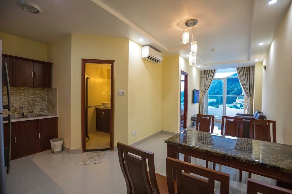 Фото Cozzy Seaview Apartment