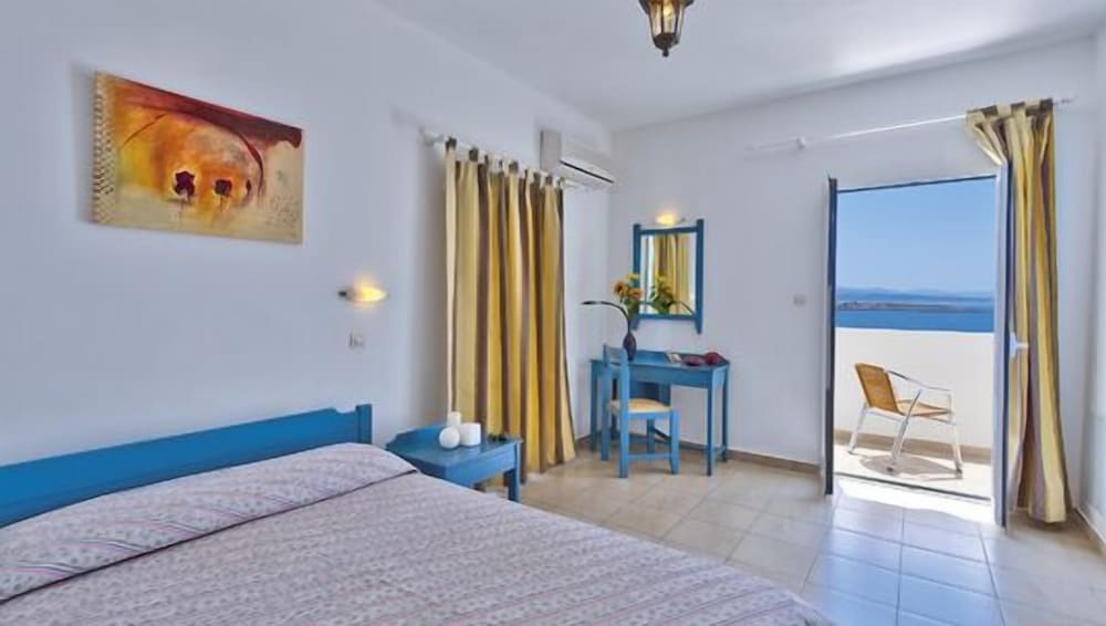 Фото Tersanas Village Apartments