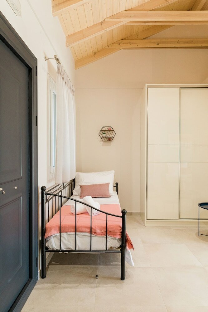 Фото Seadrop Suites