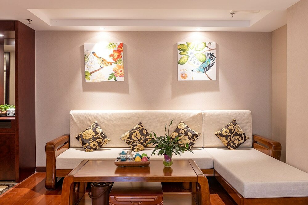 Фото Zongrui Hotel