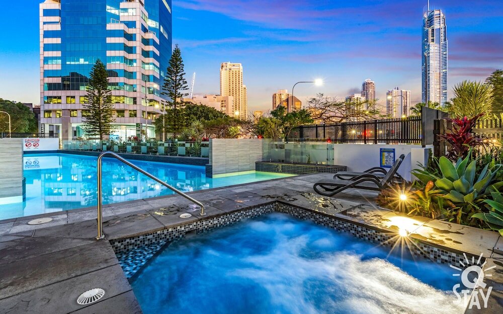 Фото Avalon Apartments - Q Stay