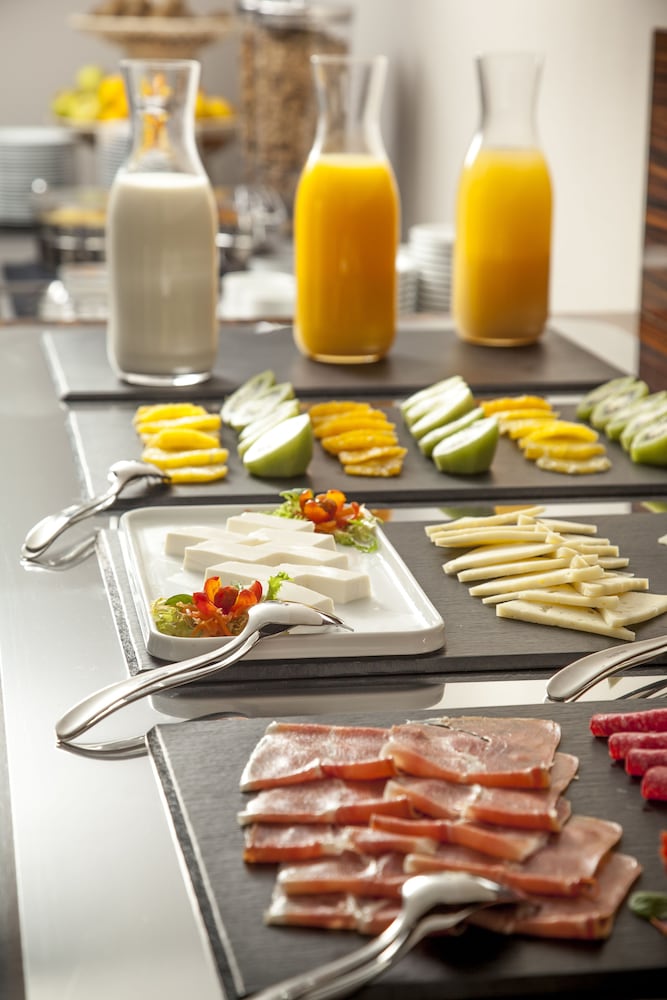 Фото Exe Convention Plaza Madrid