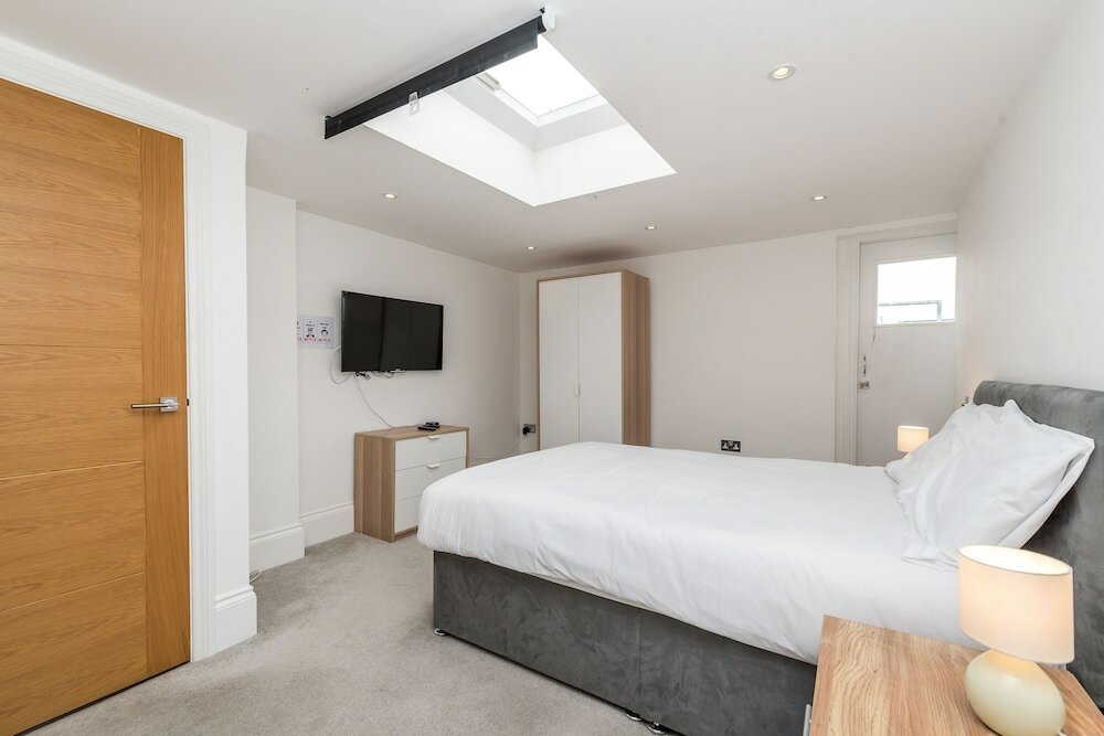 Фото Piccadilly Lofts by Allô Housing