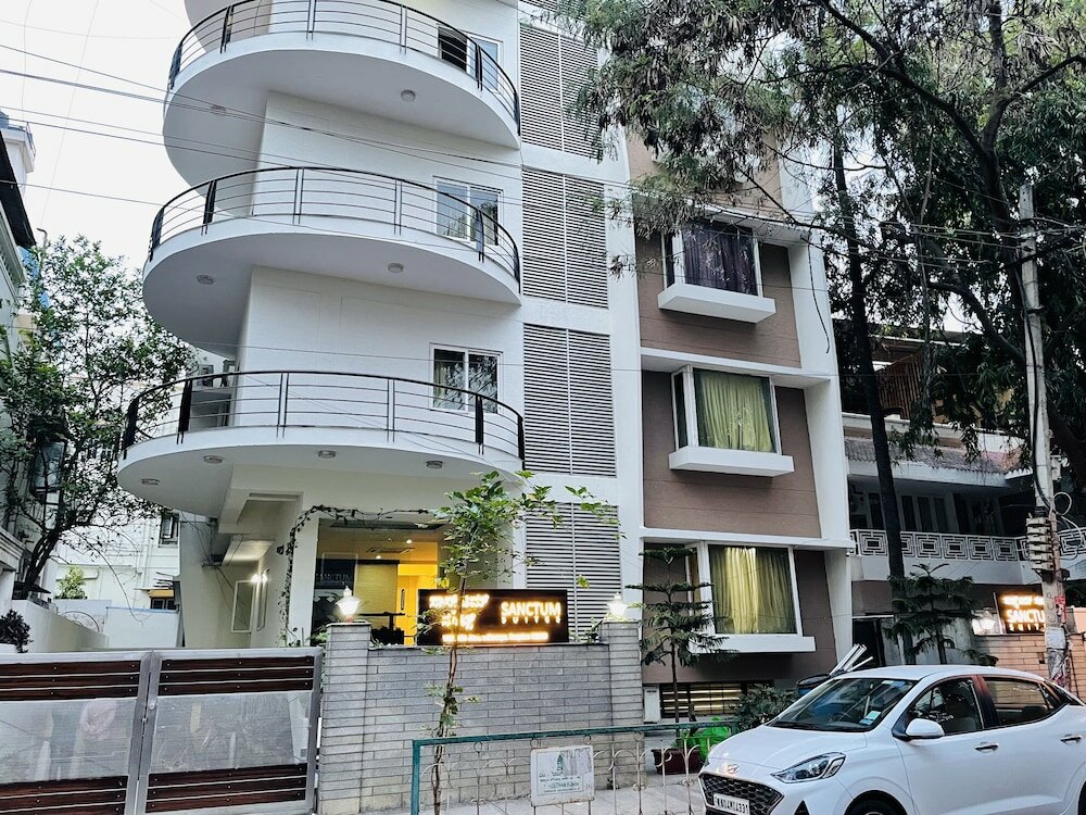 Фото Sanctum Suites Indiranagar Bangalore