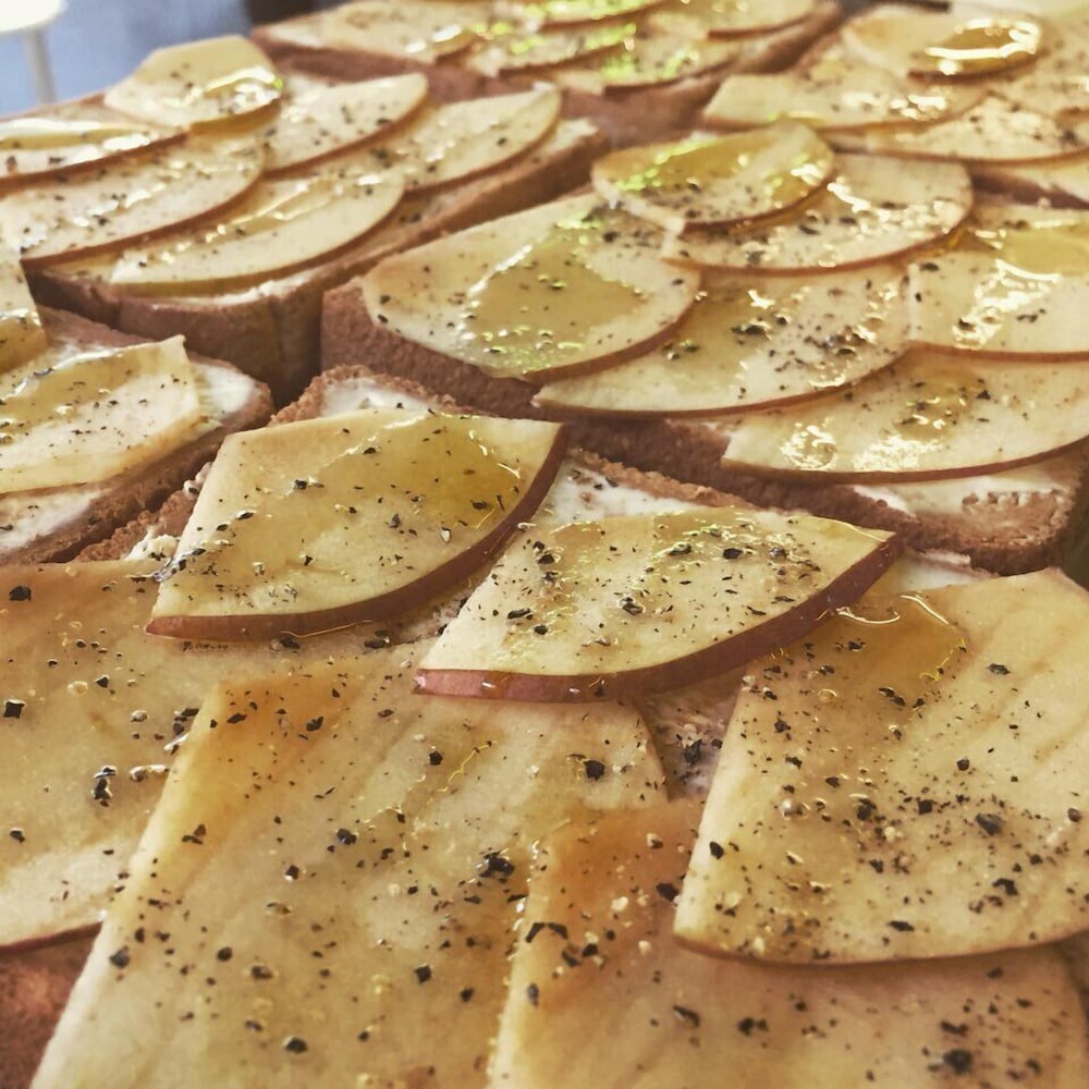 Фото Orbit Cafe & Guesthouse - Hostel