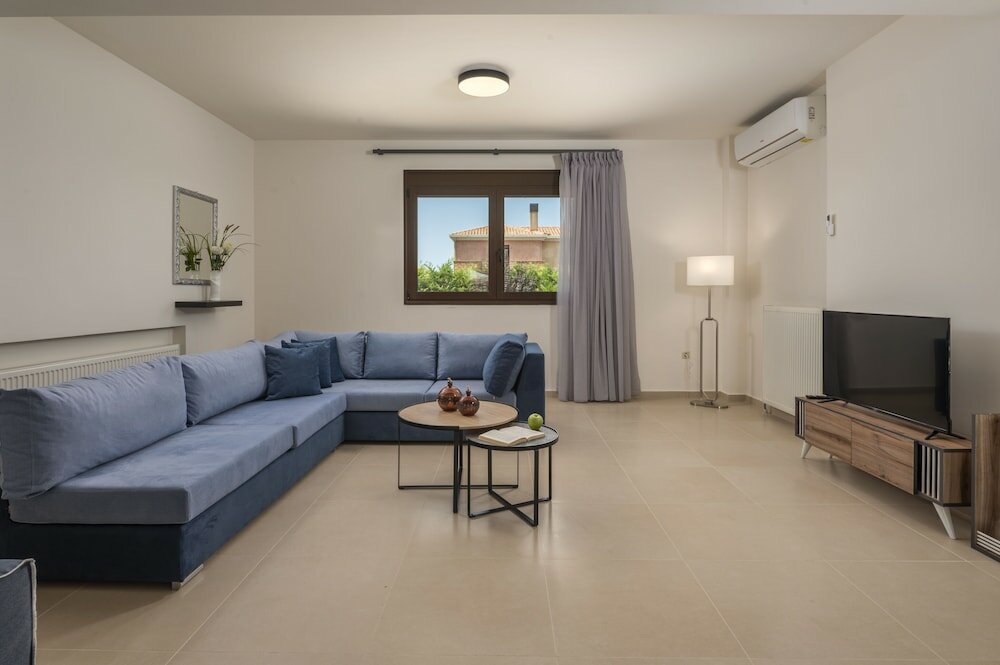 Фото Orange Tree Villas