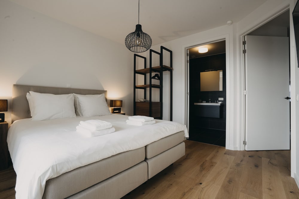 Фото Strandhotel