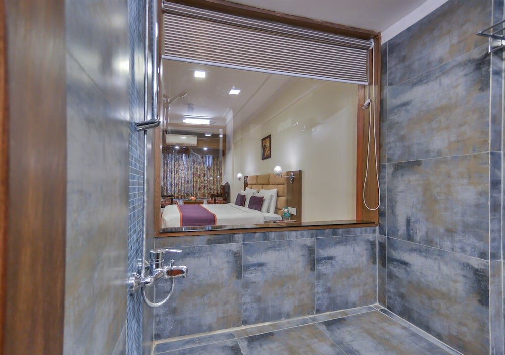 Фото Batra Hotel