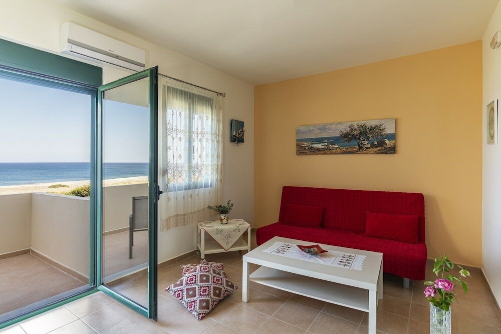 Фото Holiday House Myrtos