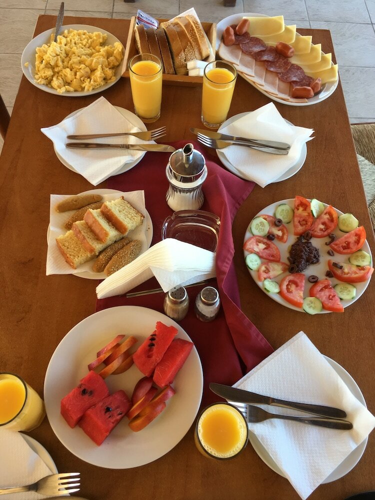 Фото Arion Stables & Apartments