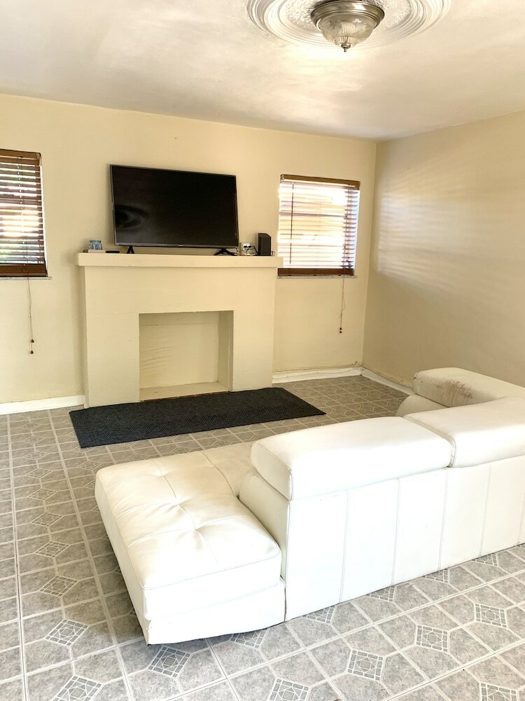 Фото Hostel Brazilian - Calle Ocho