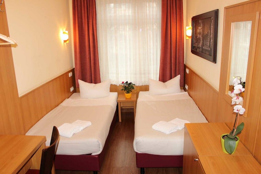 Фото Altan Hotel