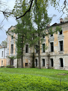 Estate of the Poltoratsky family (Tver Region, Torzhokskiy rayon, derevnya Gruziny), landmark, attraction