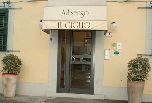 Гостиница Albergo il Giglio в Прато