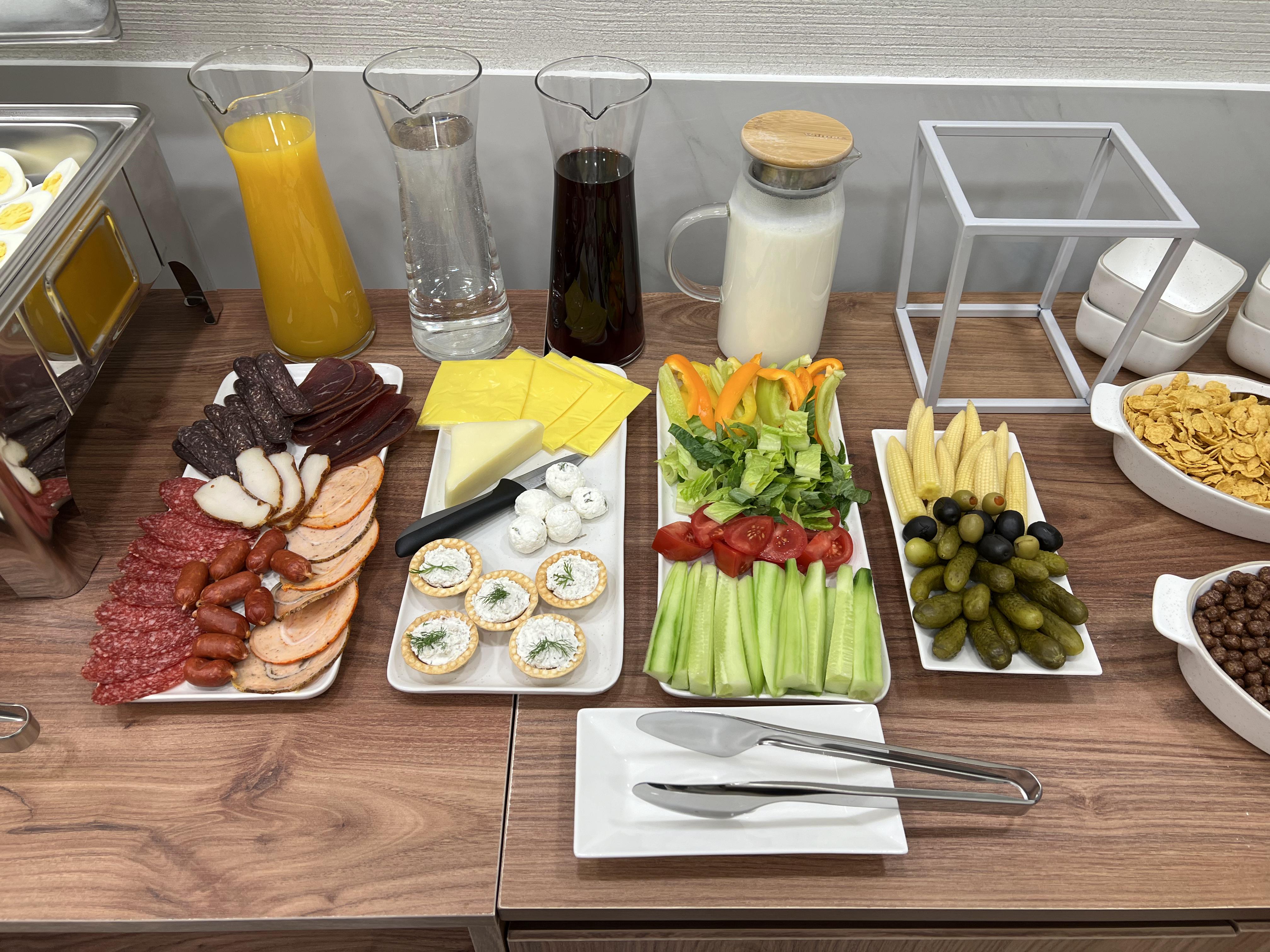 Фото The House Hotel