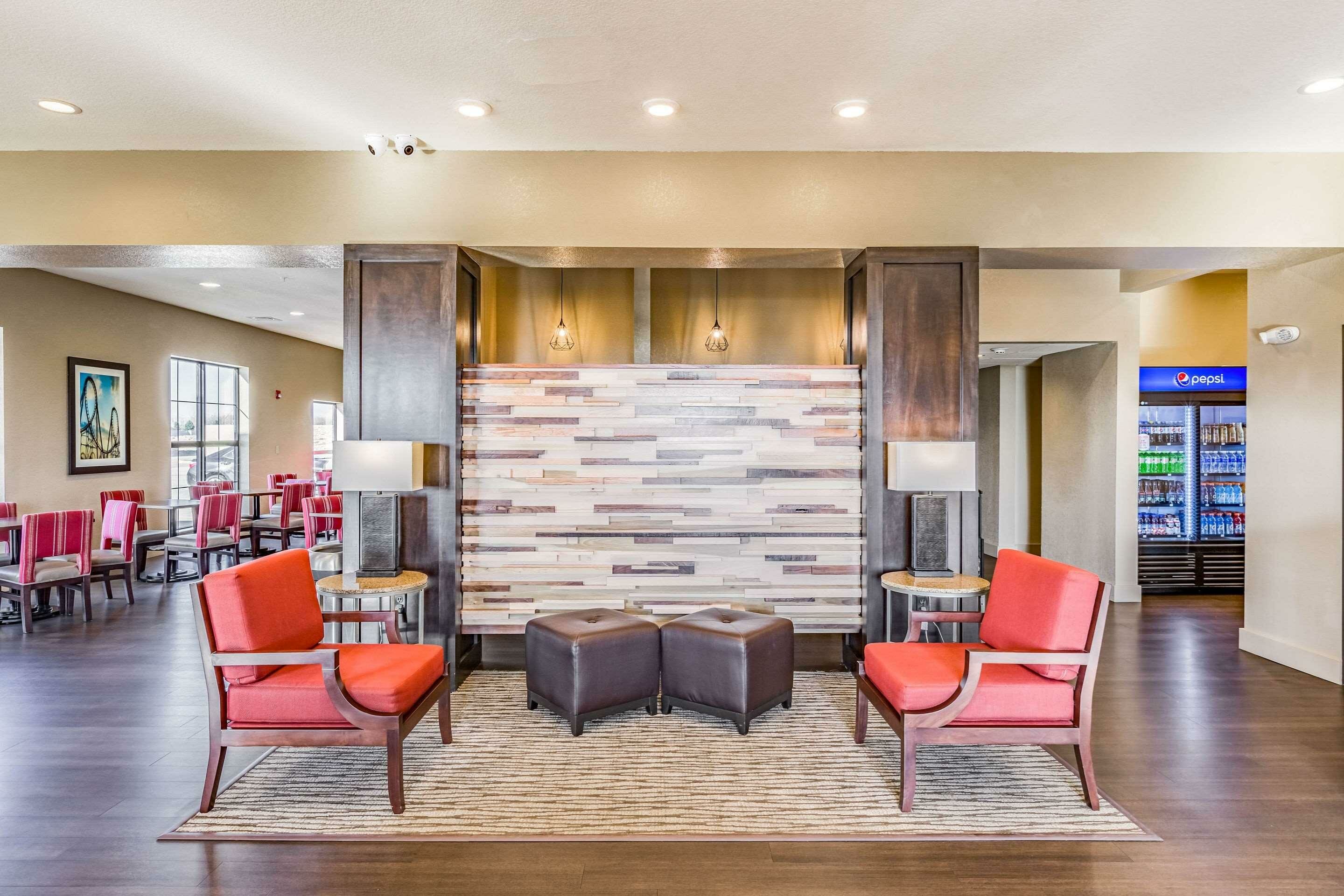 Фото Super 8 by Wyndham Altoona