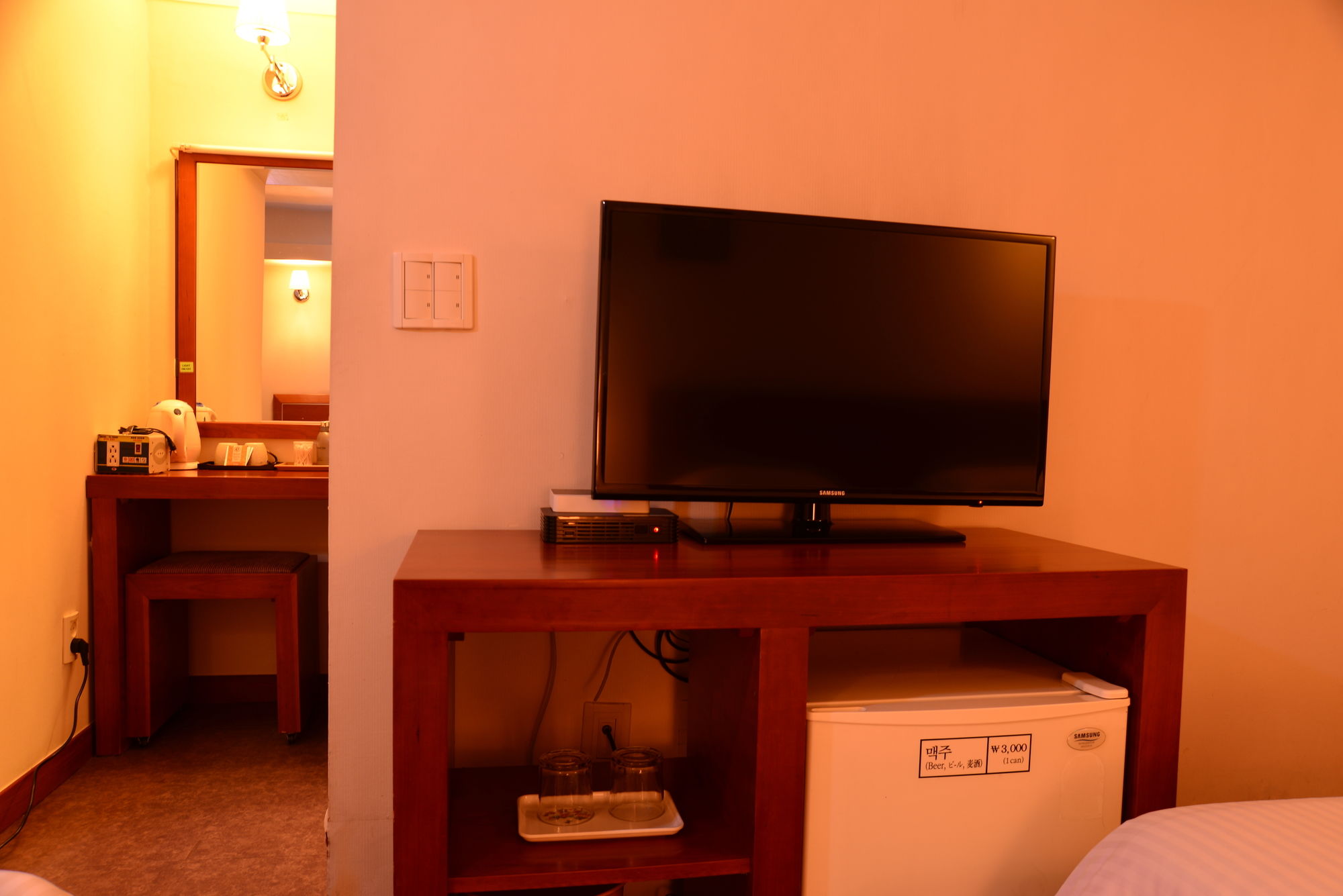 Фото New Korea Hotel