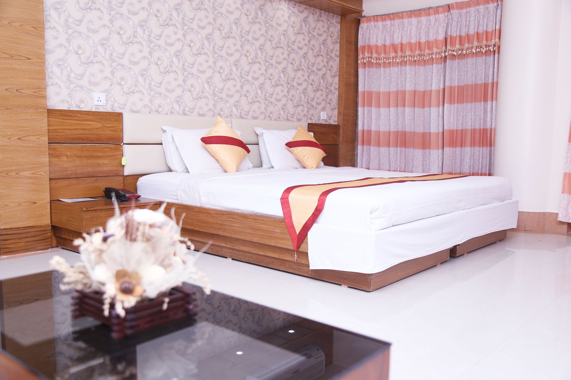 Фото Hotel Garden Inn