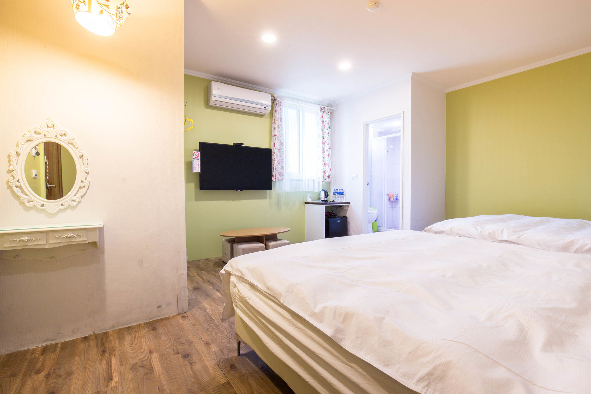 Фото N. Castle Hotel