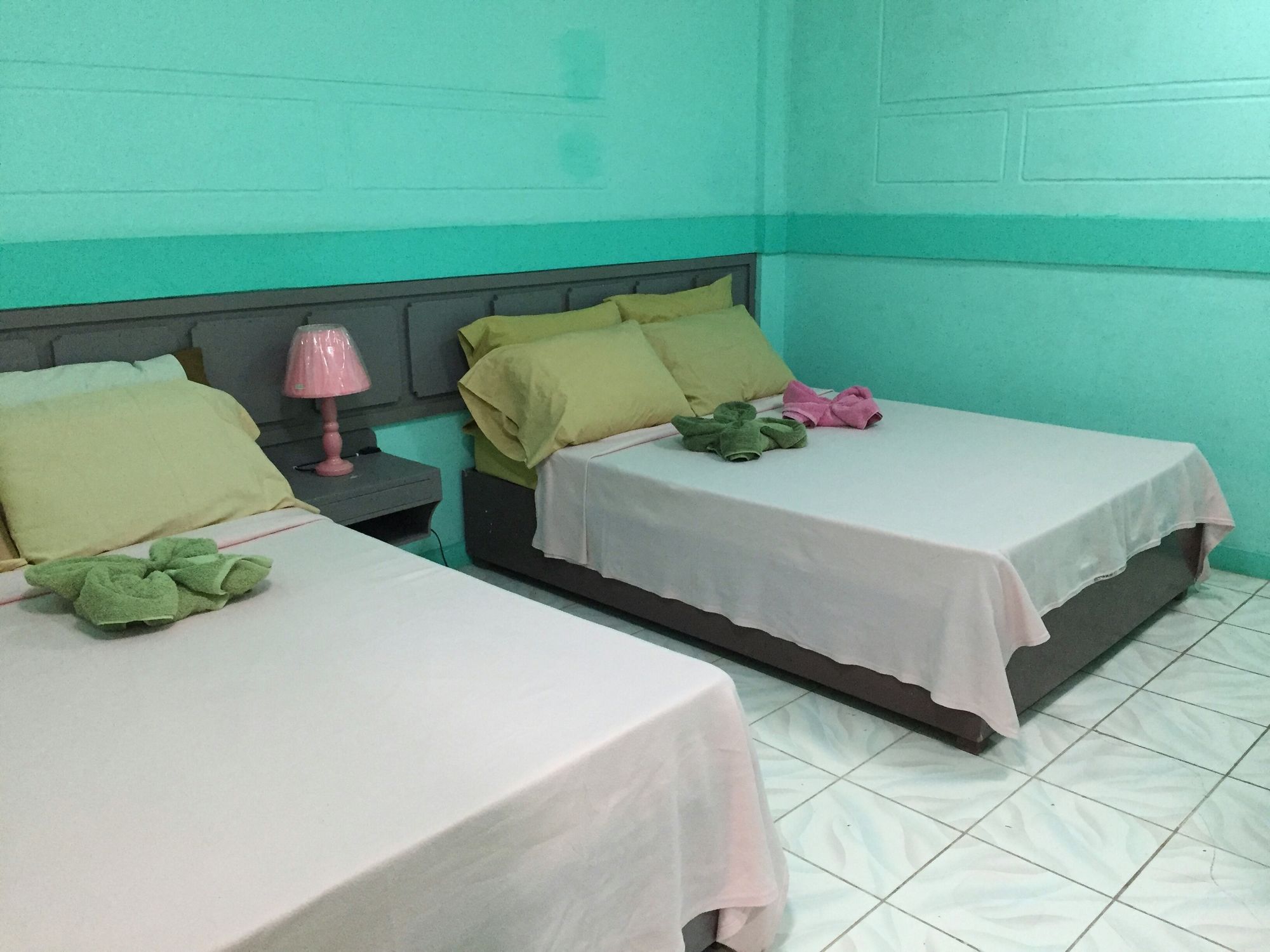 Фото Hayward Travel Inn