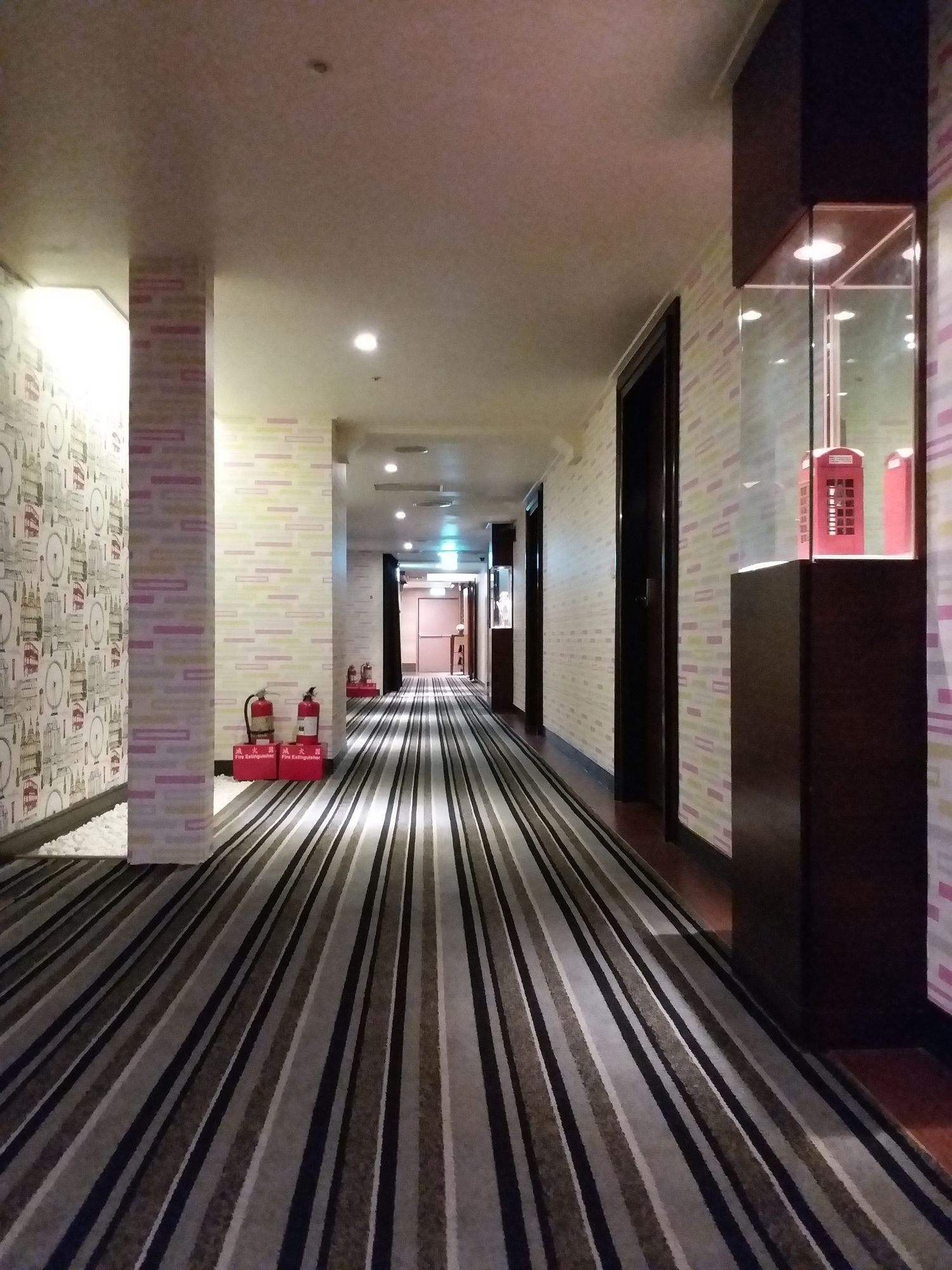 Фото Hon Dow Hotel