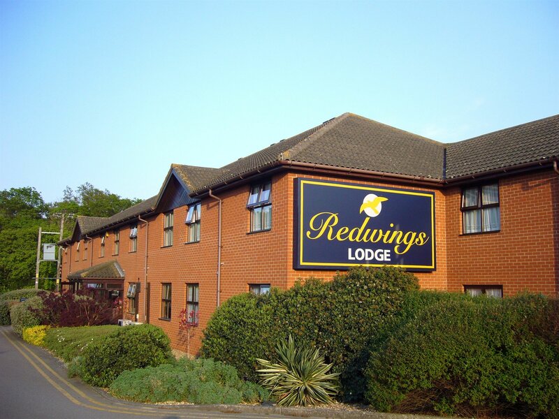 Гостиница Redwings Lodge Sawtry