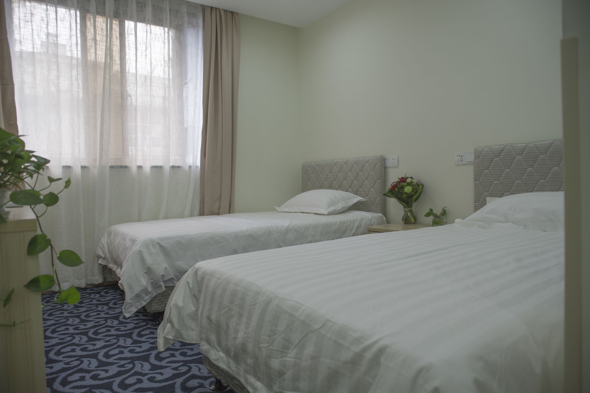 Фото Memory Travel Hotel ( West Lake)