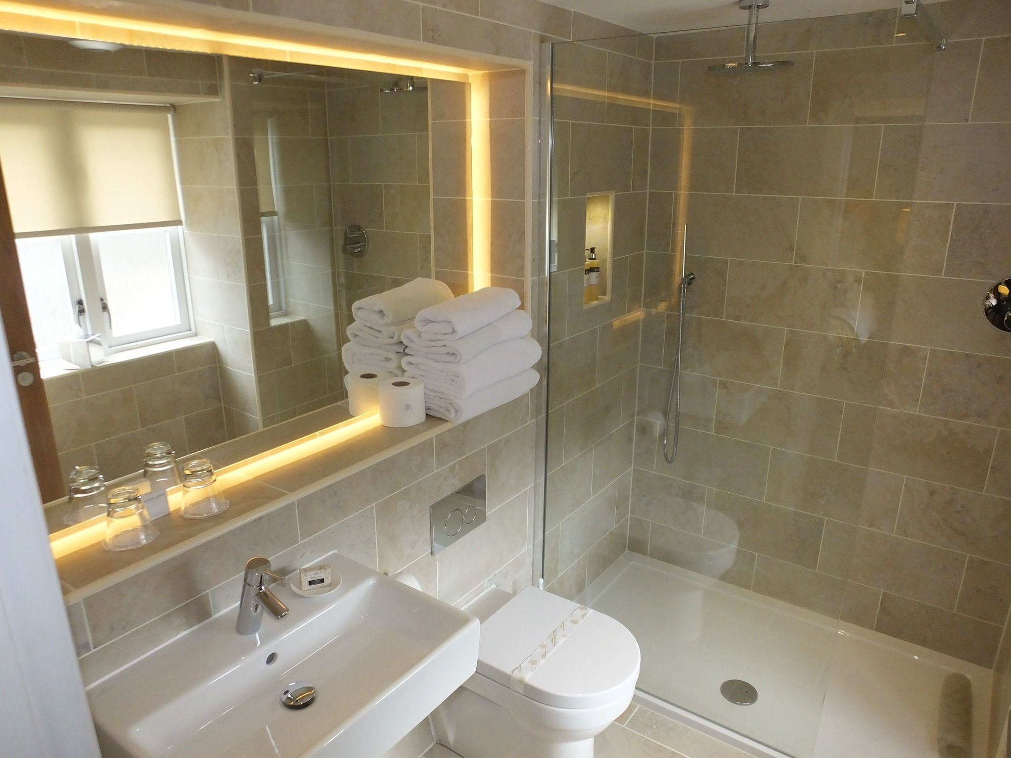 Фото The Old Mill Inn