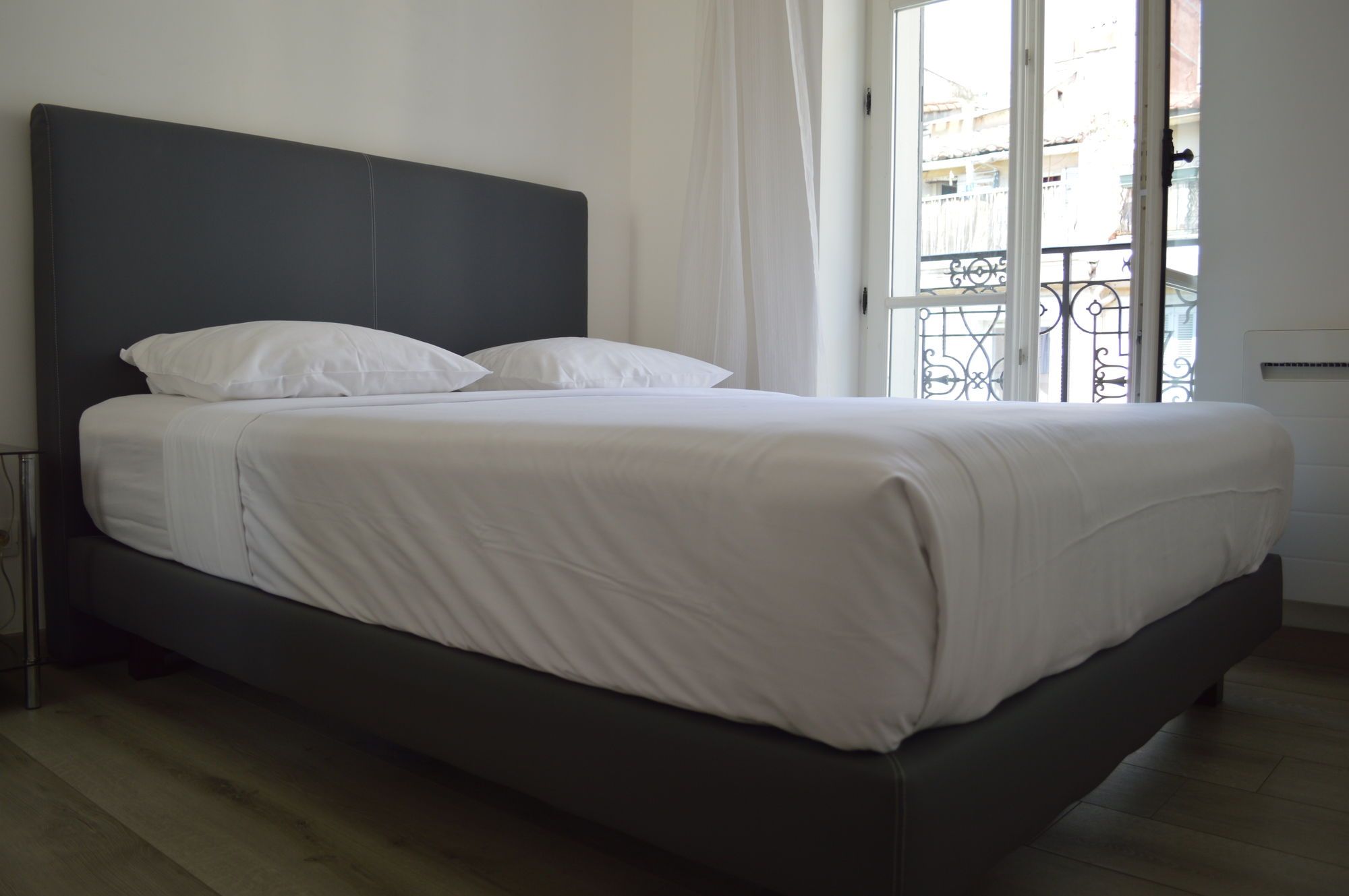 Фото Les Appartements du Vieux-Port