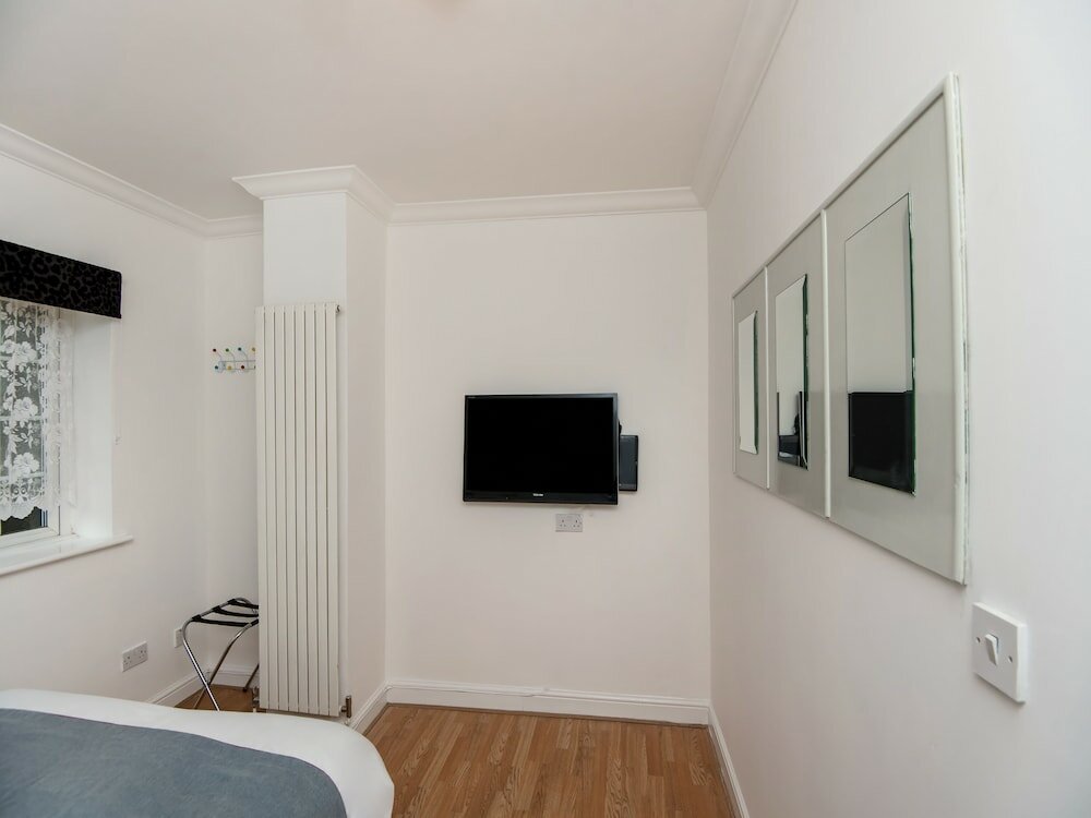 Фото Oyo Vale Lodge